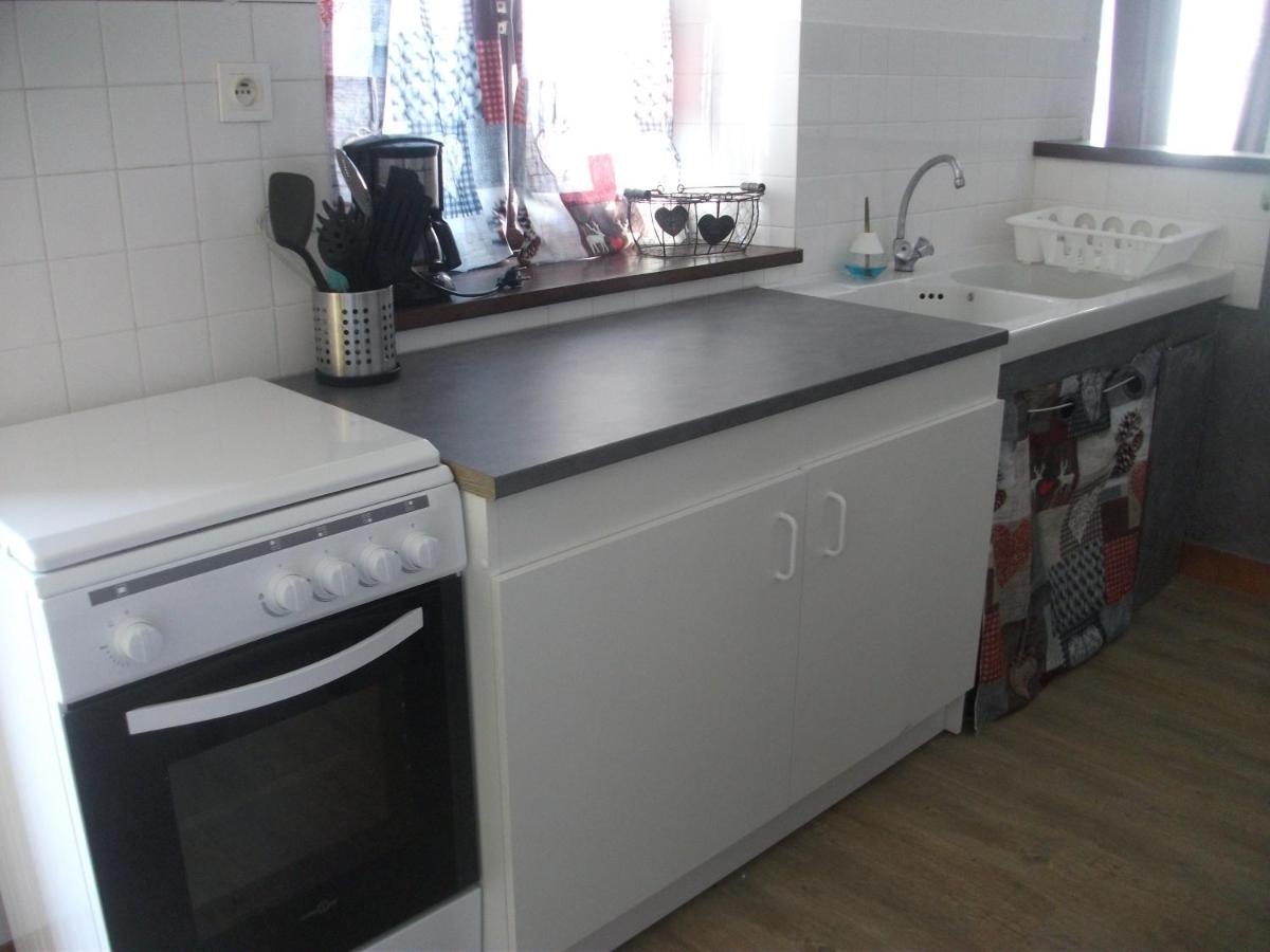 Gite Les Chaumeix Prondines Room photo